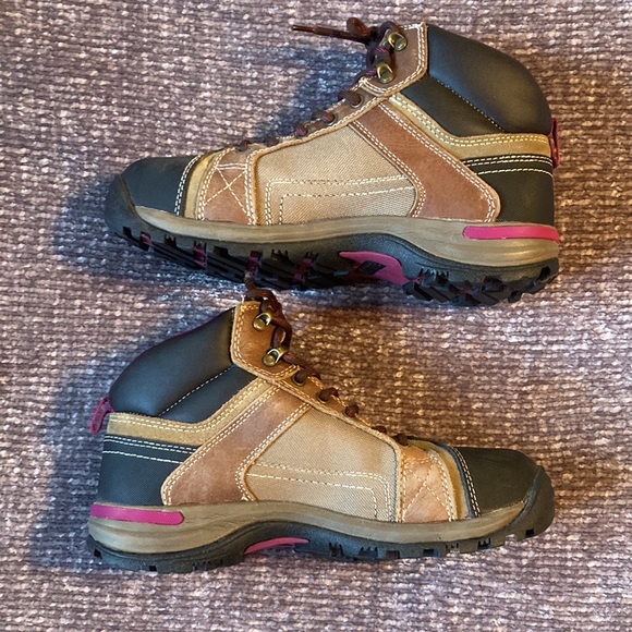 Wolverine Women’s Steel Toe Hiking Boots - Picture 5 of 8